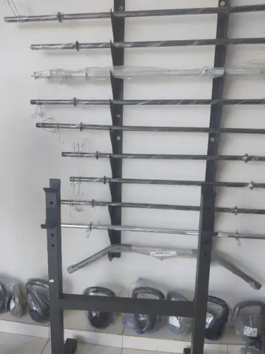 Vendo Barra oca e maciça e suporte para supino regulável