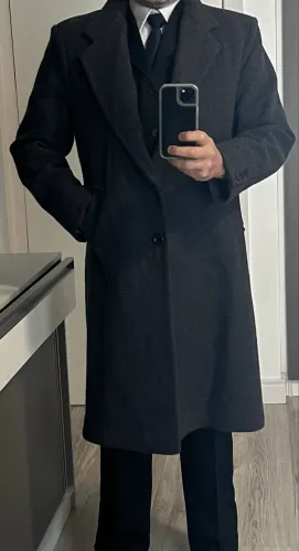 Sobretudo masculino de lã