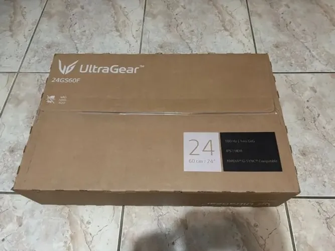 Monitor Gamer LG Ultragear 24 180hz LACRADO COM NF