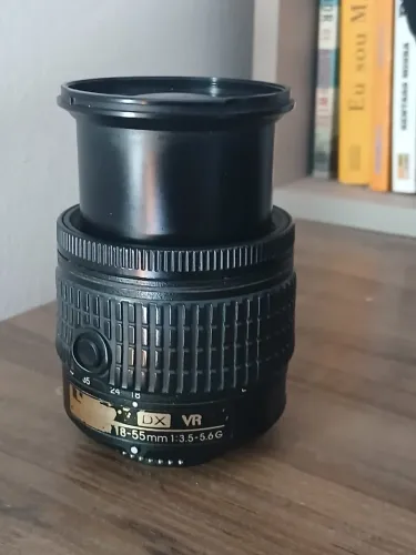 Nikon AF-P DX NIKKOR 18-55mm f/3.5-5.6G VR 