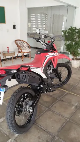 Tornado 300cc, revisada e emplacada 2026