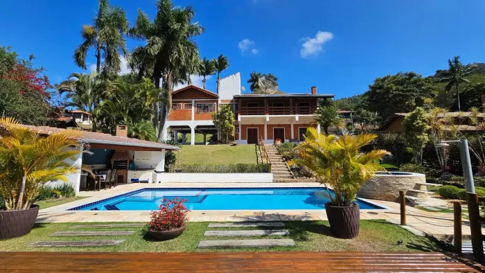 Casa condomínio venda possui 498 m² com 4 quartos em Capela do Barreiro - Itatiba - SP