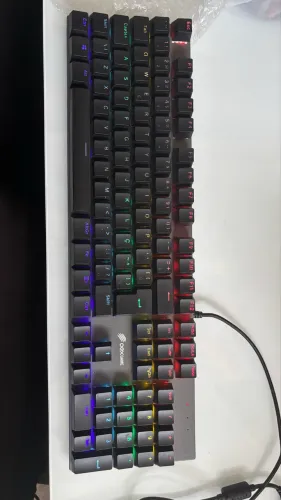 teclado semi mecânico