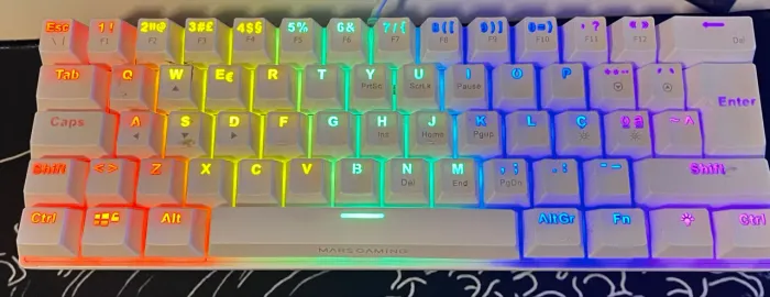 teclado gamer mecânico MK60W
