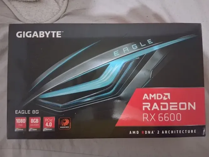 Placa de Vídeo AMD Radeon RX 6600 EAGLE 8GB - Triple Fan
