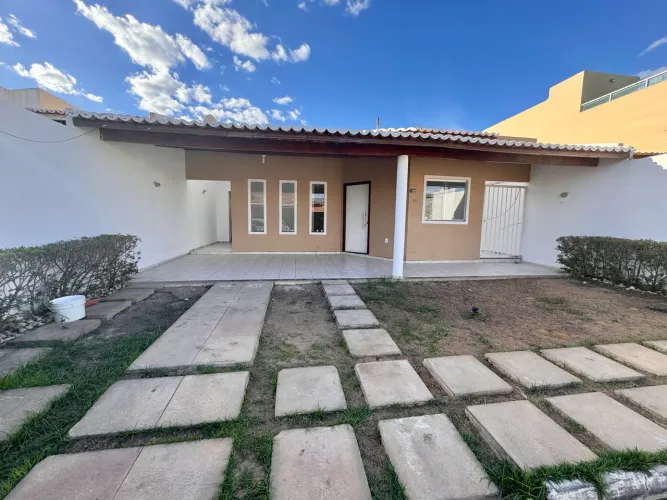 Casa a venda no condomínio residencial Vitória em Juazeiro