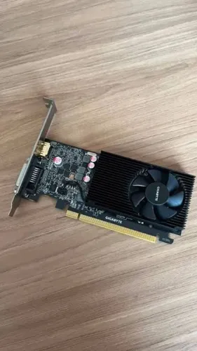 Placa de video Gigabyte GT1030 LP