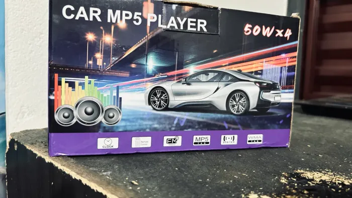 Multimídia automotiva 