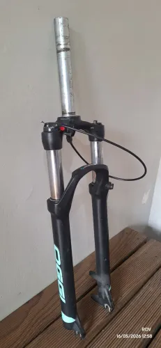 Suspensão bike Oggi aro 29 com trava Guidão 