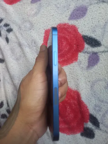 IPhone 12 funcionando tudo perfeitamente,aceitamos cartão de crédito 