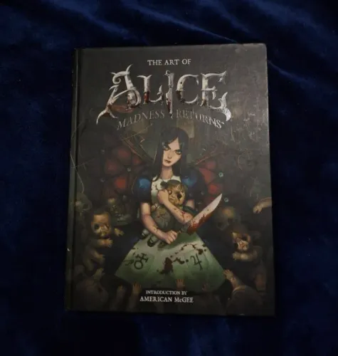 LIVRO - Artbook Alice Madness Returns