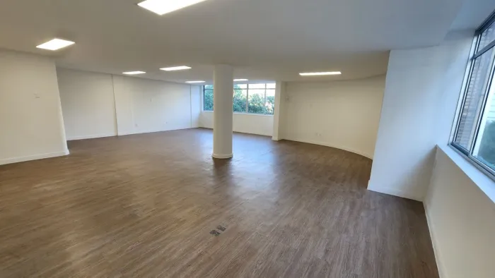 OPORTUNIDADE: SALA 89M2 NO BAIRRO DO COMÉRCIO