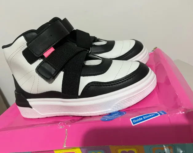 Vendo tênis Pampili feminino Preto e Branco usado apenas 2 vezes