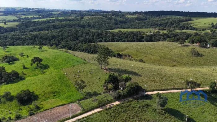 Sítio/Fazenda à Venda, 15,5 alqueires por R$ 2.700.000 Cód. ch2717