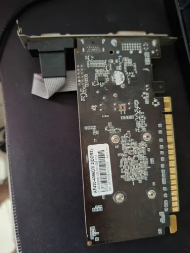 Placa de Vídeo AFOX PCI-Express HDMI / DVI / VGA - Funcionando