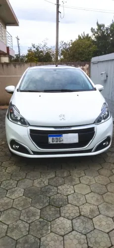 Peugeot 208 Allure 1.2 Flex 12V 5P Mec. 2019