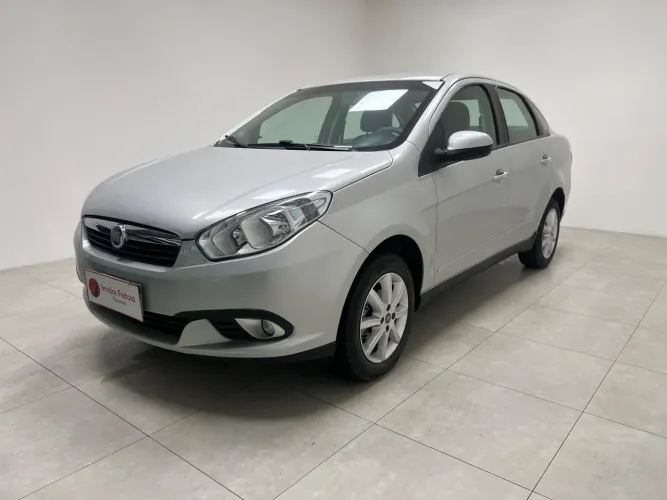 Fiat Grand Siena Attrac. 1.4 EVO F.flex 8V 2013