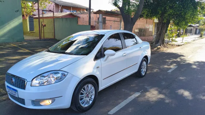 Fiat Linea LX 1.9/ 1.8 Flex 16V 4P 2011