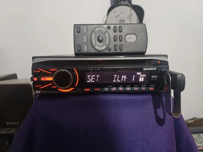 Sony cdx gt 447ux ( NÃO TEM BLUETOOTH)