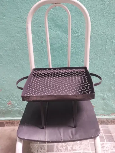 Vendo churrasqueira nova nunca usada