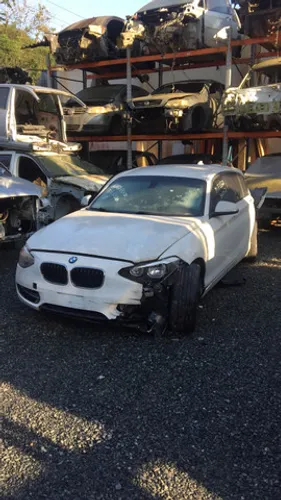 Sucata Bmw 118i airbag fechado