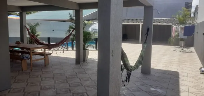 Casa na praia com piscina em praia de leste