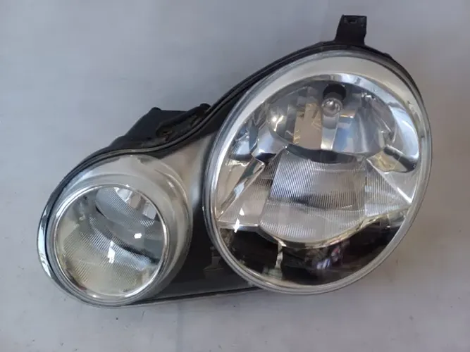 Farol lado esquerdo Polo 2003 2004 2005 2006 