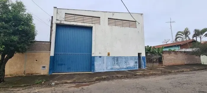 Barração comercial à venda e locação no Parque Residencial Rosamélia, Cosmópolis-SP