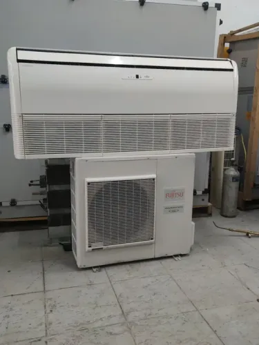 Fujitsu Inverter 30.000 BTUs 220v R410 