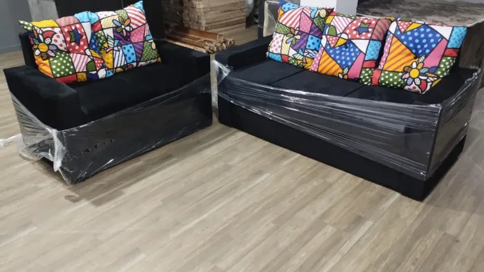 Sofás 2 e 3 lugares estampas variadas