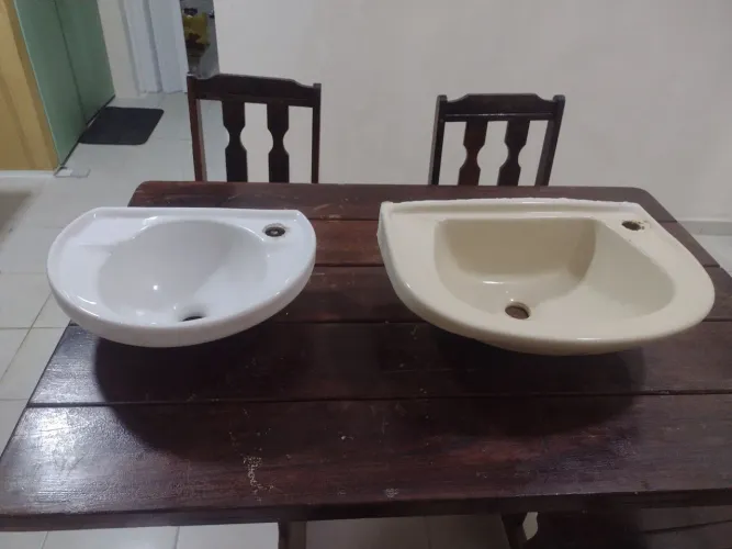 2 Cubas para Banheiro - Semi-novas