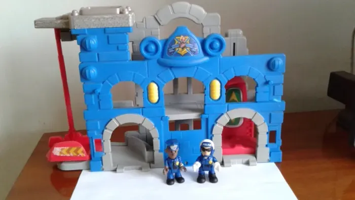 Brinquedo Policial usado hasbro usado