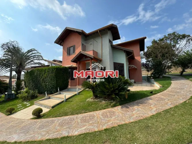 Casa à venda no Condomínio Terras do Caribe em Valinhos
