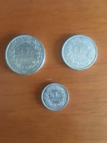 Lote de Moedas de Francos Suiços
