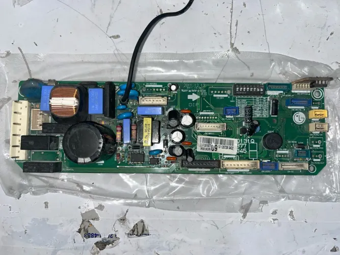 PLACA DE AR-CONDICIONADO (EBR39187709) - LG