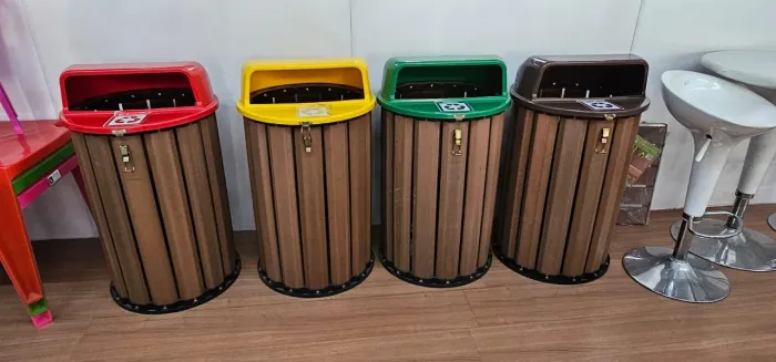 Lixeiras seletiva para área externa