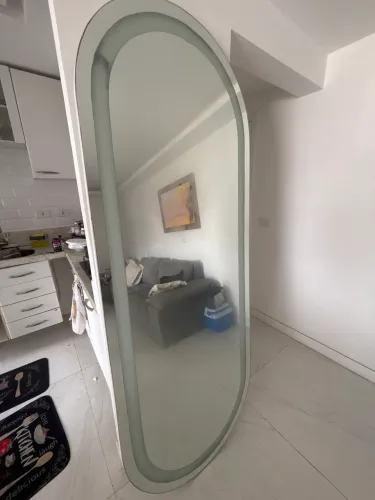 Vendo espelho 2,40 x 1,10 com iluminacao