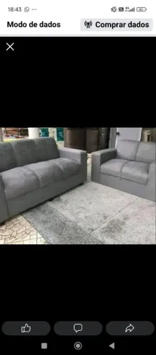 Sofá disponível a pronta entrega e ainda leva um puff de brinde 