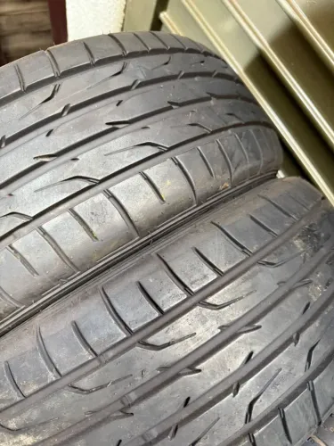 Pneu 245/45/17 Dunlop 95 % vida útil