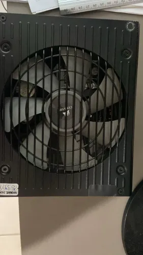 Fonte Corsair RM850x - 850W, 80 Plus Gold - NOVA