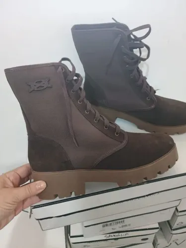 Coturno de cadarço marrom Quinta Valentina n°40