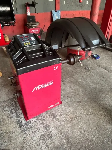 Balanceadora de Rodas MR Ribeiro MR-70B 