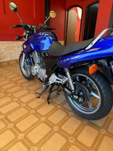 CB500