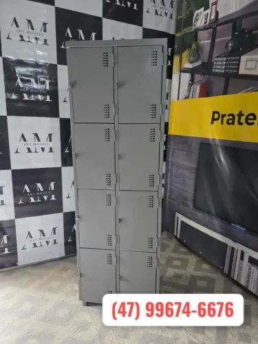 armário para funcionário de 8 portas pequenas