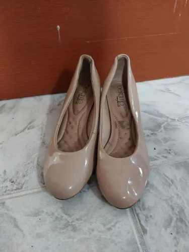 Sapatos Femininos Bege Beira Rio