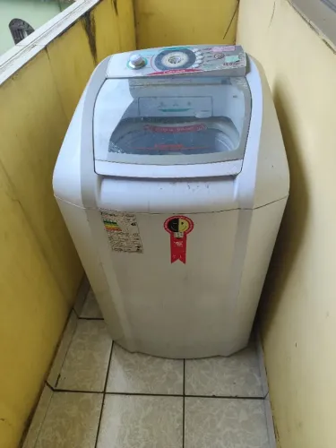 Vendo máquina de lavar.obs está com defeito placa central.