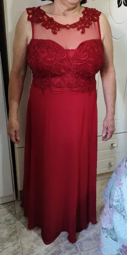 Vestido de festa com pedraria