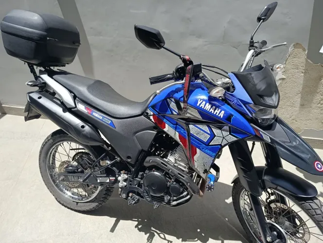 Lander XTZ 250 capitão América adquirida em Leilão