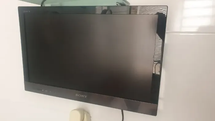 TV LED SONY 22"