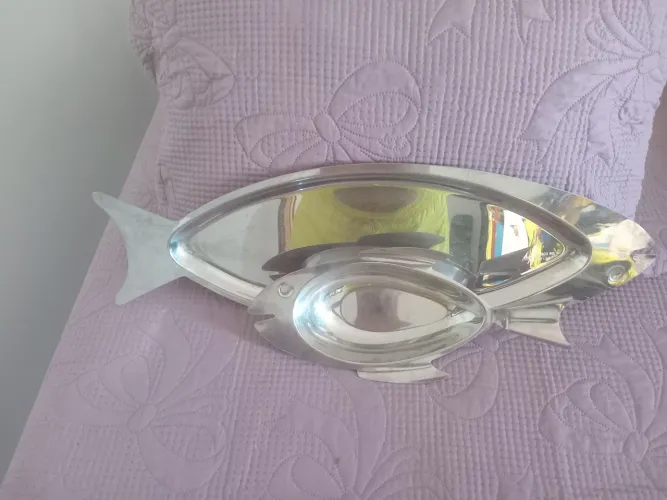 Bandeja de peixe em metal inox para servir
